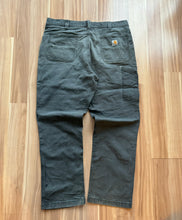 Load image into Gallery viewer, Carhartt Pants - 38x32
