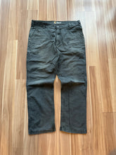 Load image into Gallery viewer, Carhartt Pants - 38x32
