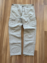 Load image into Gallery viewer, Carhartt Cargo Aviation Pants - 36x32
