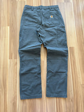 Load image into Gallery viewer, Carhartt Pants - 33x34

