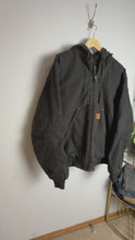 Load and play video in Gallery viewer, Carhartt Hooded Jacket - Large Oversized
